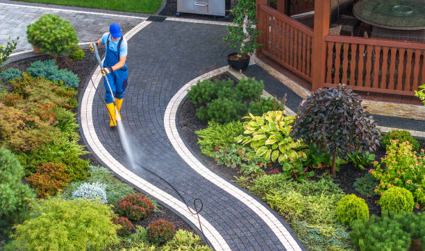 Best Roof Pressure Washing  in Sharon Center, OH